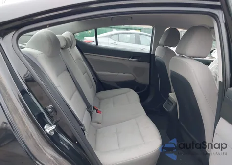 2017 Hyundai Elantra Se z USA, uszkodzony, nr VIN 5NPD84LF8HH188332